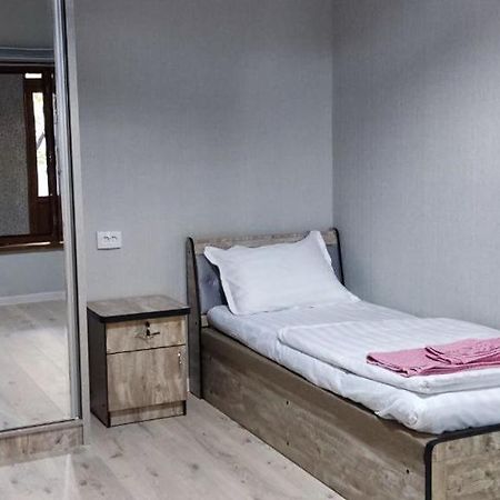 Nihol Apartamento Tashkent Exterior foto