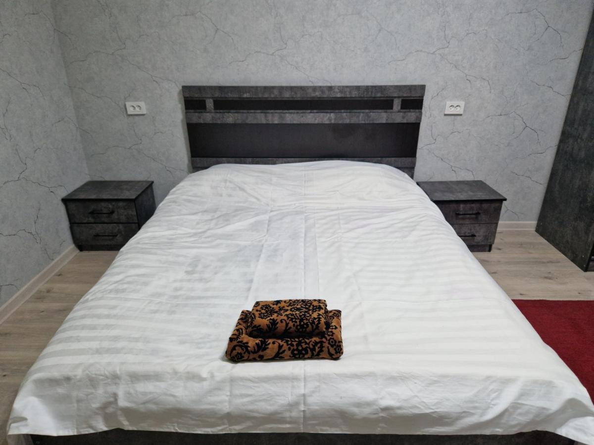 Nihol Apartamento Tashkent Exterior foto