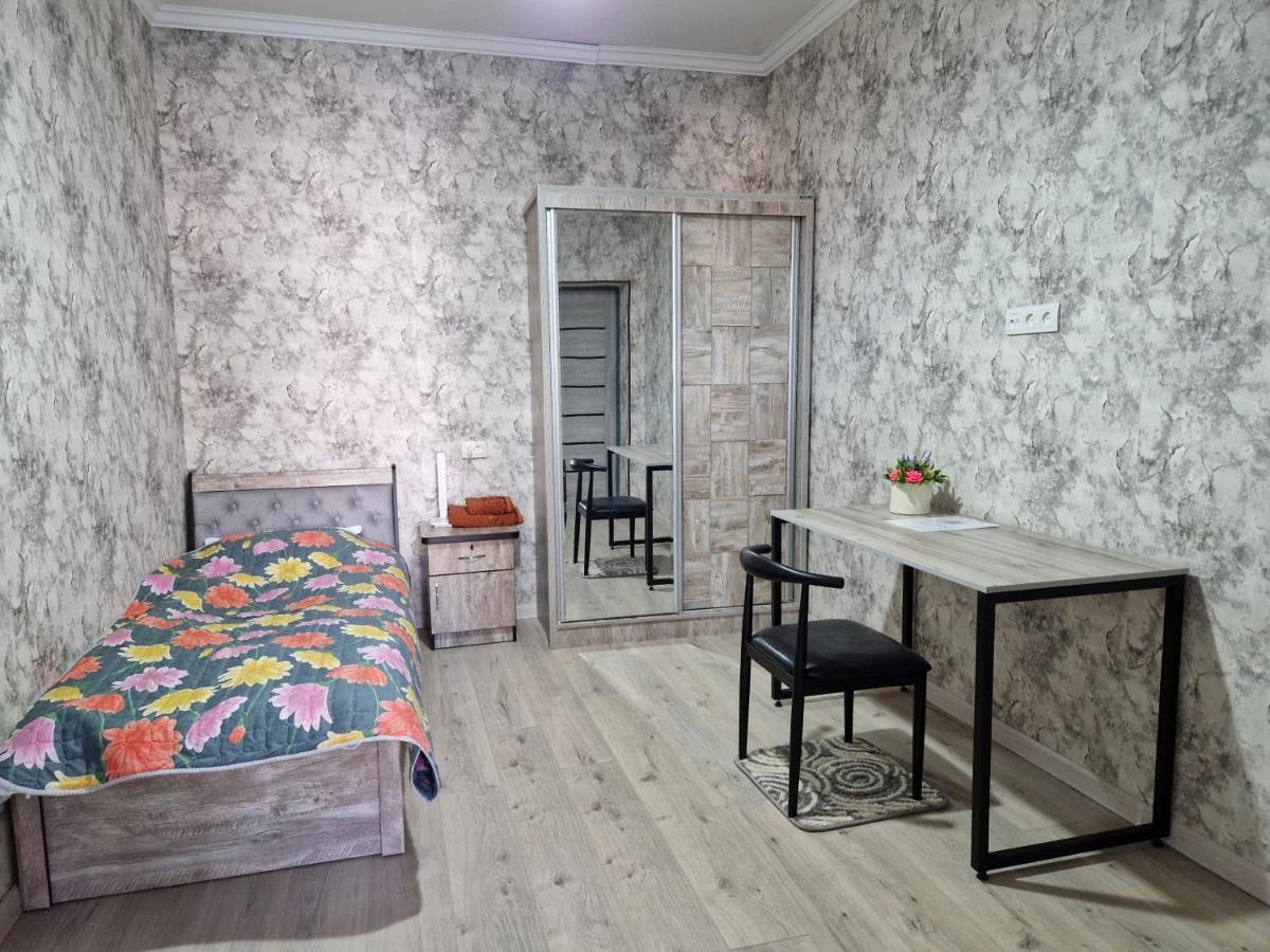 Nihol Apartamento Tashkent Exterior foto